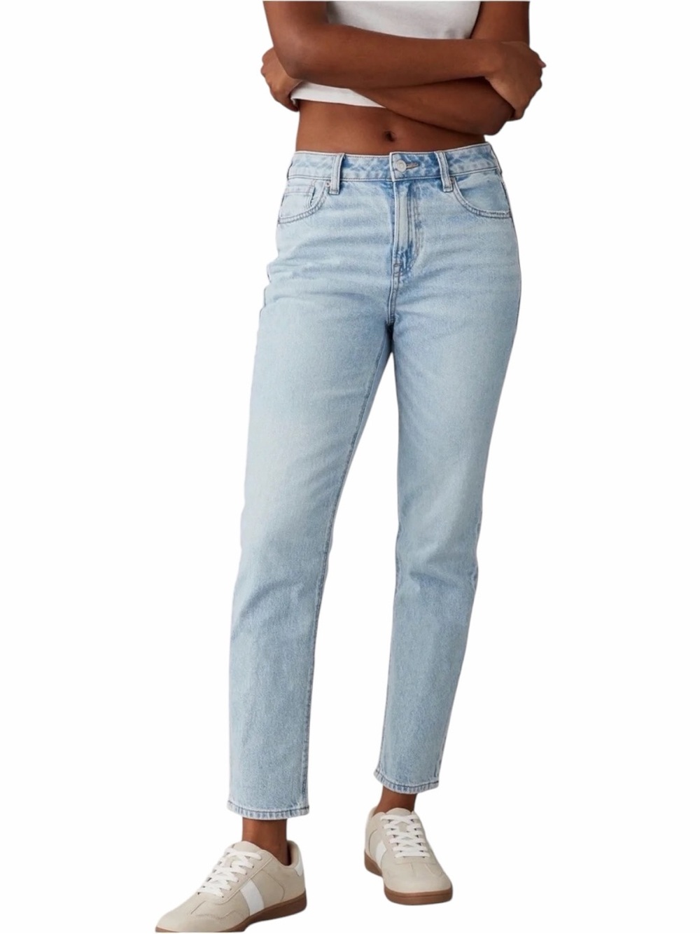 American Eagle Strigid Mom Jeans Light Wash 16 Long